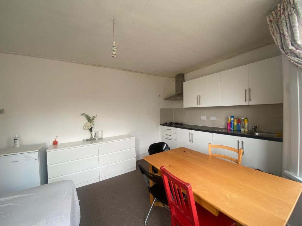 Images for Nether Street,  London, N12