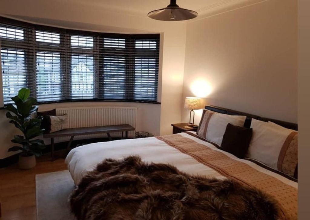 Images for Wades Hill,  London, N21