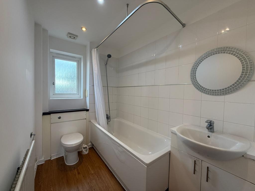 Images for Ashwood Place, Tamar Way, Slough, SL3