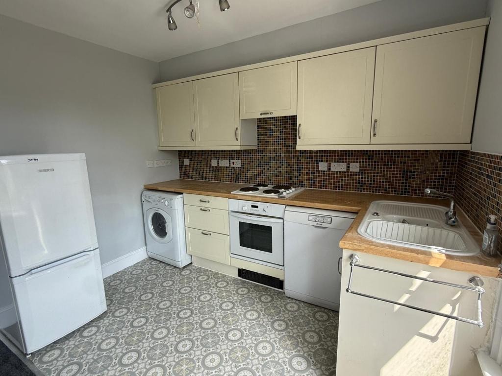 Images for Flat C The Broadway, Friern Barnet Road, London, N11