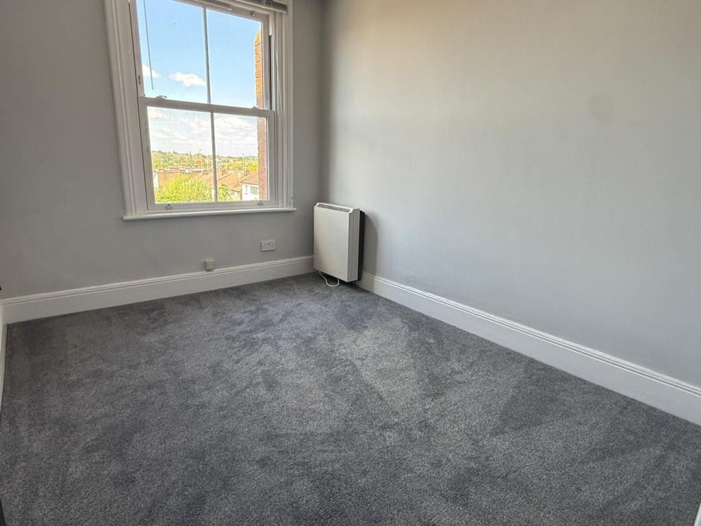 Images for Flat C The Broadway, Friern Barnet Road, London, N11