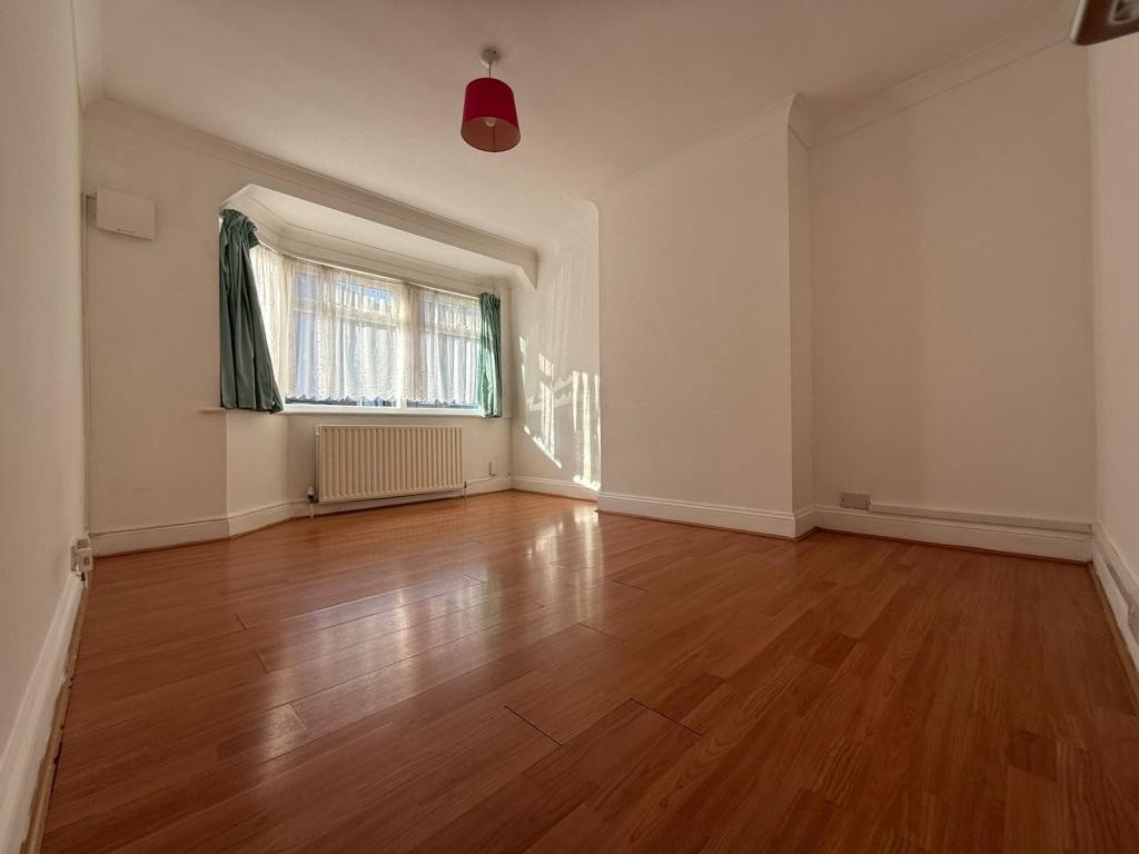 Images for Oakleigh Close,  London, N20