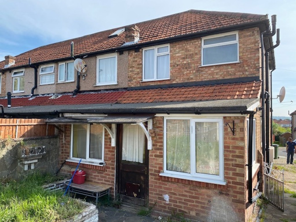 Tenby Road, Edgware, HA8, 2 bedroom, Terraced